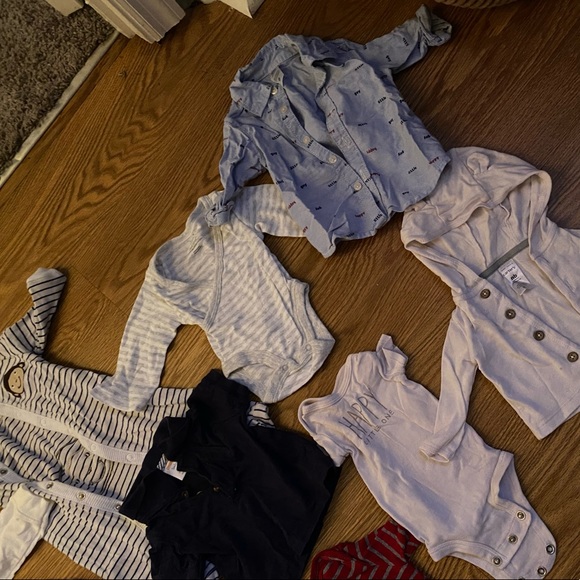 0-3 MONTHS BOY CLOTHING LOT - Picture 3 of 6